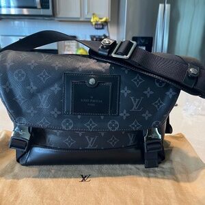 LV Monogram eclipse voyager messenger bag